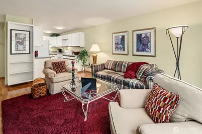 10209 NE 19th Place #D2, Bellevue, WA 98004 - Photo 14