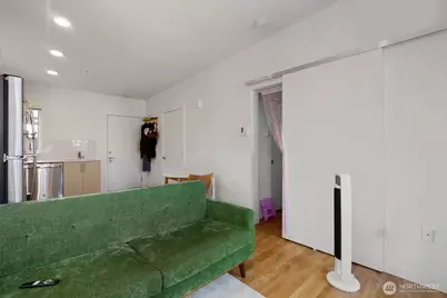 121 12th Avenue E #506, Seattle, WA 98102 - Photo 10
