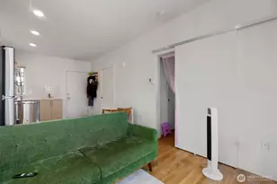 121 12th Ave E, Seattle, WA 98102 - Photo 10