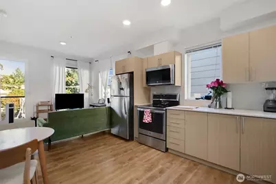 121 12th Avenue E #506, Seattle, WA 98102 - Photo 4