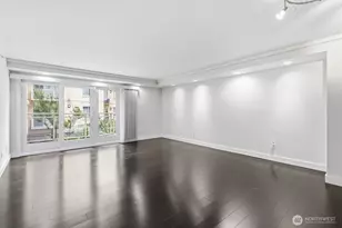 11011 NE 12th St, Bellevue, WA 98004 - Photo 2