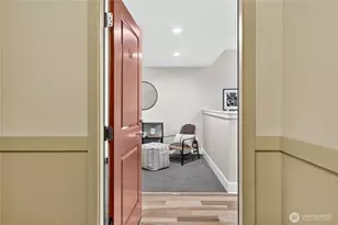 1820 24th Ave, Seattle, WA 98122 - Photo 2