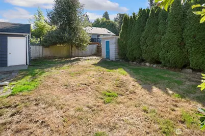 2327 N 140th Street, Seattle, WA 98133 - Photo 36