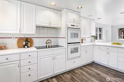 2327 N 140th Street, Seattle, WA 98133 - Photo 12