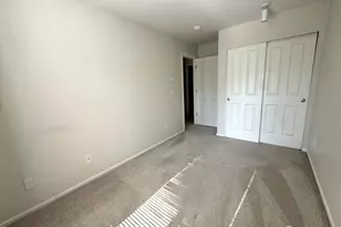 7020 Holly Park Dr S, Seattle, WA 98118 - Photo 14