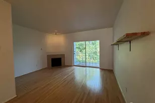7020 Holly Park Dr S, Seattle, WA 98118 - Photo 2