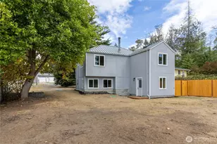 1386 Admirals Dr, Oak Harbor, WA 98277 - Photo 24
