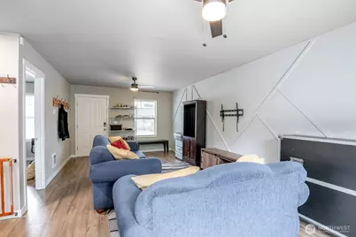 1941 Hardway Lane, Bremerton, WA 98312 - Photo 6