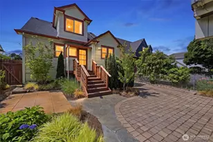 2316 41st Ave SW, Seattle, WA 98116 - Photo 2
