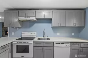 13702 37th Ave S, Tukwila, WA 98168 - Photo 10