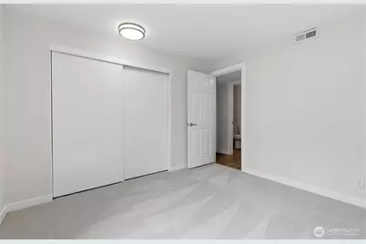17417 Ashworth Avenue N #202, Shoreline, WA 98133 - Photo 14