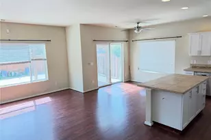990 42nd Ct NE, Auburn, WA 98002 - Photo 2