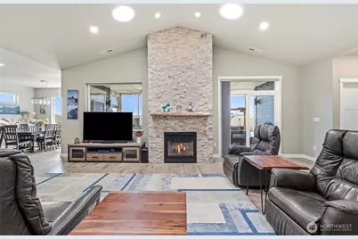 924 S M Loop Drive SW, Quincy, WA 98848 - Photo 6