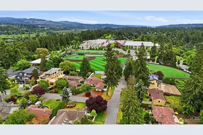 325 105th Ave SE, Bellevue, WA 98004 - Photo 38