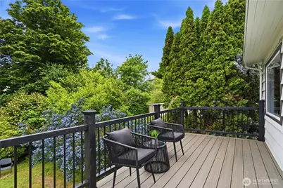 325 105th Ave SE, Bellevue, WA 98004 - Photo 26