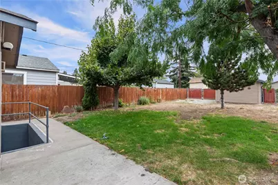 905 Kittitas St, Wenatchee, WA 98801 - Photo 4
