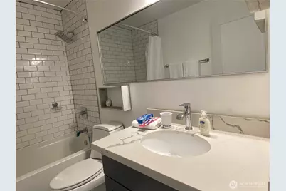 2524 Boyer Avenue E, Seattle, WA 98102 - Photo 22