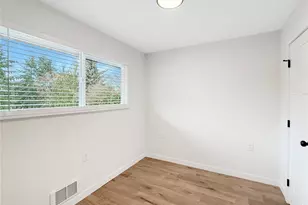7820 64th St SE, Snohomish, WA 98290 - Photo 10