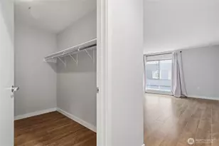 321 10th Ave S, Seattle, WA 98104 - Photo 16