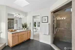 10806 SE 16th St, Bellevue, WA 98004 - Photo 28
