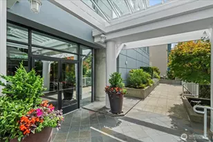 121 Vine St, Seattle, WA 98121 - Photo 8