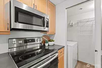 121 Vine Street #1404, Seattle, WA 98121 - Photo 26