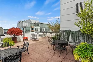 121 Vine St, Seattle, WA 98121 - Photo 38