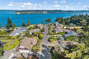 2410 55th St Ct NW, Gig Harbor, WA 98335 - Photo 2