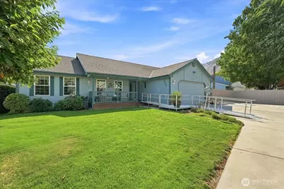 1705 Brandi Court, Wenatchee, WA 98801 - Photo 2
