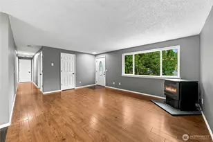 24418 Terrace Pl, Black Diamond, WA 98010 - Photo 6
