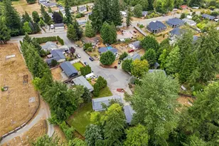 24418 Terrace Pl, Black Diamond, WA 98010 - Photo 32