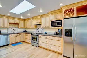 12454 Gwen Dr, Burlington, WA 98233 - Photo 8