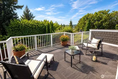 825 NE 75th Street, Seattle, WA 98115 - Photo 20