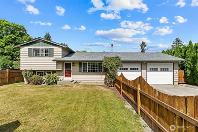 910 Dunlop Street, Sedro Woolley, WA 98284 - Photo 1