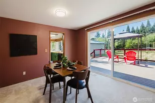 94 NE McWilliams Ct, Bremerton, WA 98311 - Photo 8