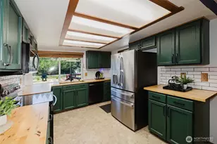 94 NE McWilliams Ct, Bremerton, WA 98311 - Photo 10