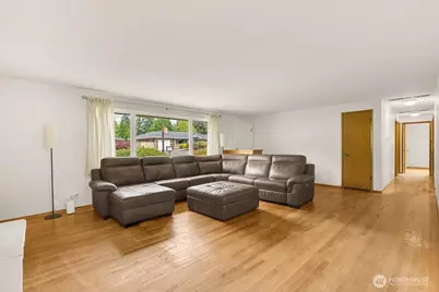 8602 Maple Lane, Edmonds, WA 98026 - Photo 6