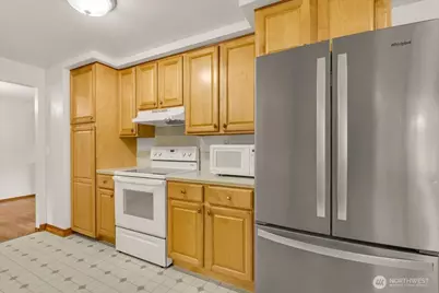 8602 Maple Lane, Edmonds, WA 98026 - Photo 12