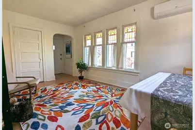 303 N 64th Street, Seattle, WA 98103 - Photo 12