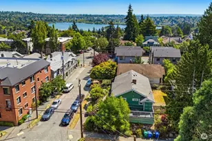 303 N 64th St, Seattle, WA 98103 - Photo 22