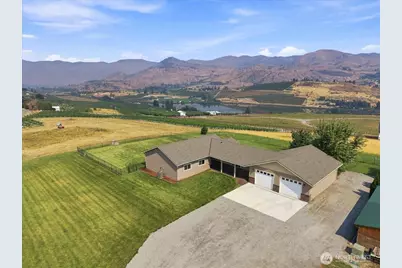1080 Washington Street, Manson, WA 98831 - Photo 4