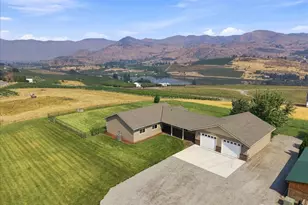1080 Washington St, Manson, WA 98831 - Photo 4