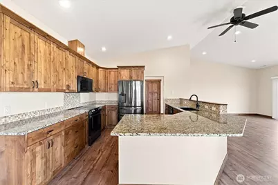 1080 Washington Street, Manson, WA 98831 - Photo 8