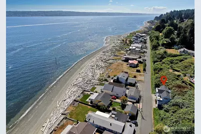 6598 Columbia Beach Dr., Clinton, WA 98236 - Photo 2