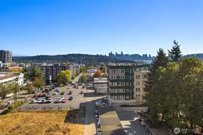 4540 8th Avenue NE #801, Seattle, WA 98105 - Photo 36