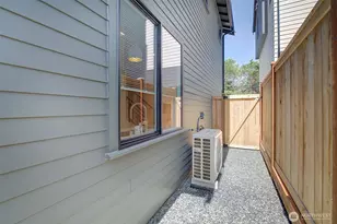 8319 25th Ave NW, Seattle, WA 98117 - Photo 14
