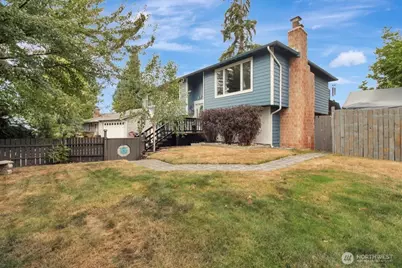 6706 22nd Drive NE, Marysville, WA 98271 - Photo 2