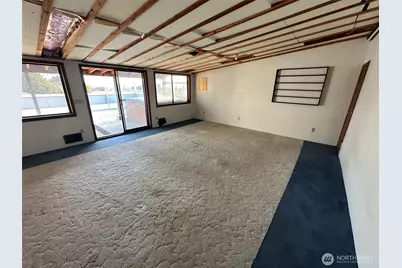 34 E Glass Avenue, Spokane, WA 99207 - Photo 6
