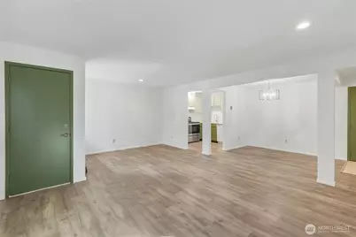 12300 28th Avenue NE #103, Seattle, WA 98125 - Photo 10