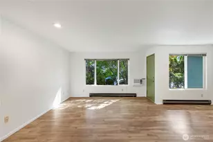 12300 28th Ave NE, Seattle, WA 98125 - Photo 8